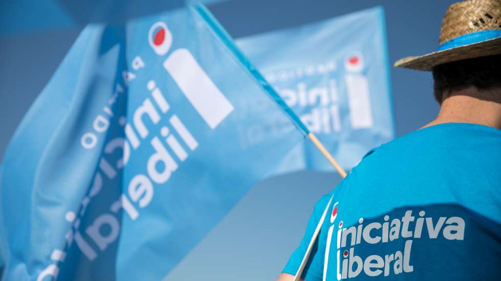 O presidente da Iniciativa Liberal (IL), Rui Rocha, visitou durante o fim de semana de 22 e 23 de Julho, o distruito de Setúbal na 15ª Rota Liberal organizada pelo partido. Setúbal, Almada e Seixal 22 e 23 de Julho de 2023 TOMÁS SILVA/OBSERVADOR