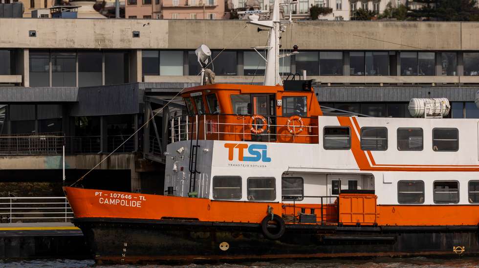 A comissão de utentes defende que a Administração da Transtejo/Soflusa e o Governo, que a tutela, devem ir ao terreno falar com os utentes