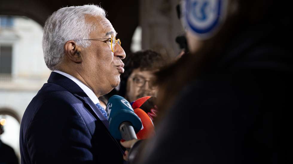Na terça-feira, António Costa anunciou que deu instruções ao seu advogado para apresentar um requerimento que lhe permita ser ouvido "com a maior celeridade" pela justiça para "esclarecer qualquer dúvida" ou suspeita