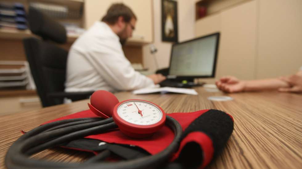 A AT esclarece que procedimentos feitos por motivos não estéticos continuam abrangidos pela isenção