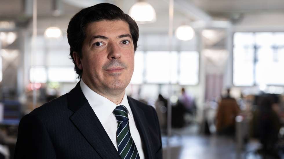 O edifício onde vai funcionar o Tribunal Administrativo e Fiscal de Coimbra não tem salas de audiência suficientes, nem salas para testemunhas e mandatários