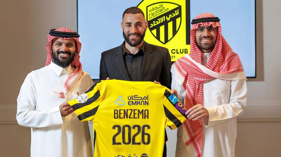 Messi "apadrinhou" a estreia de Ronaldo na Arábia Saudita pelo PSG, que defrontou uma equipa All Star dos melhores jogadores de Al Hilal e Al Nassr, e Benzema foi apresentado esta terça-feira no Al-Ittihad