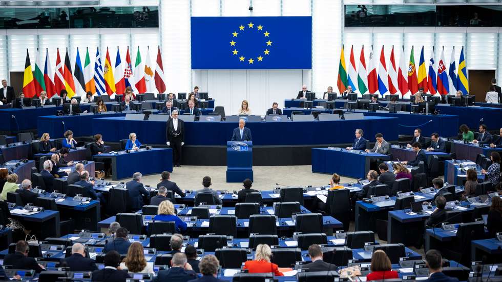 A resolução foi aprovada com 336 votos a favor, 163 contra e 39 abstenções