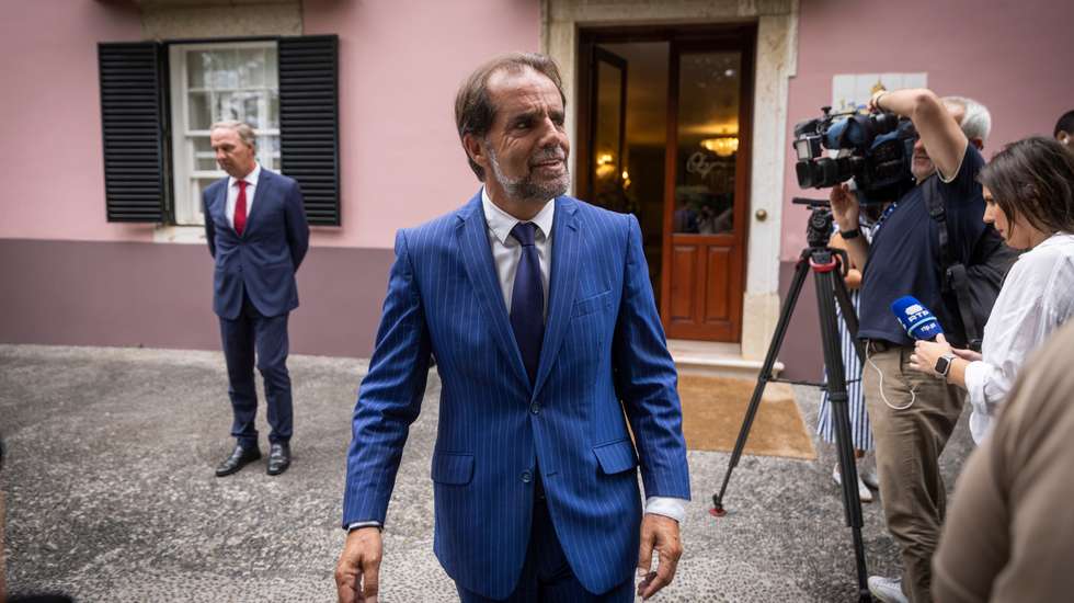 Miguel Albuquerque foi constituído arguido pelo Ministério Público durante as buscas realizadas ao seu domicilio / JOÃO PORFIRIO