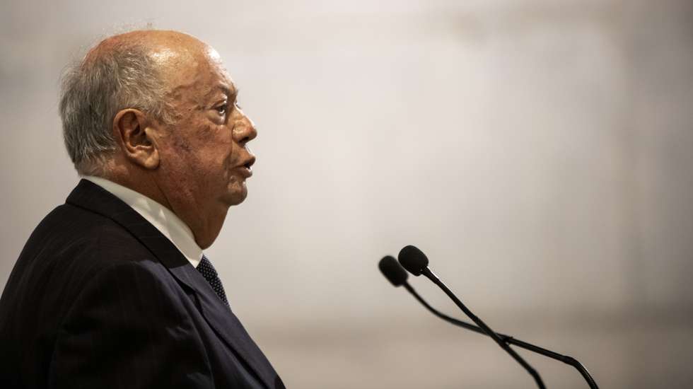 Eleições Diretas PSD: Rui Rio, atual líder e recandidato à liderança do Partido Social Democrata - PSD - completa o seu programa oficial na Madeira com uma sessão de esclarecimentos com os militantes do partido. Nesta sessão fez-se acompanhar por Pedro Coelho, Presidente da Câmara de Lobos e Alberto João Jardim, ex-presidente do Governo Regional da Madeira. 23 de Novembro de 2021 Câmara de Lobos, Madeira TOMÁS SILVA/OBSERVADOR