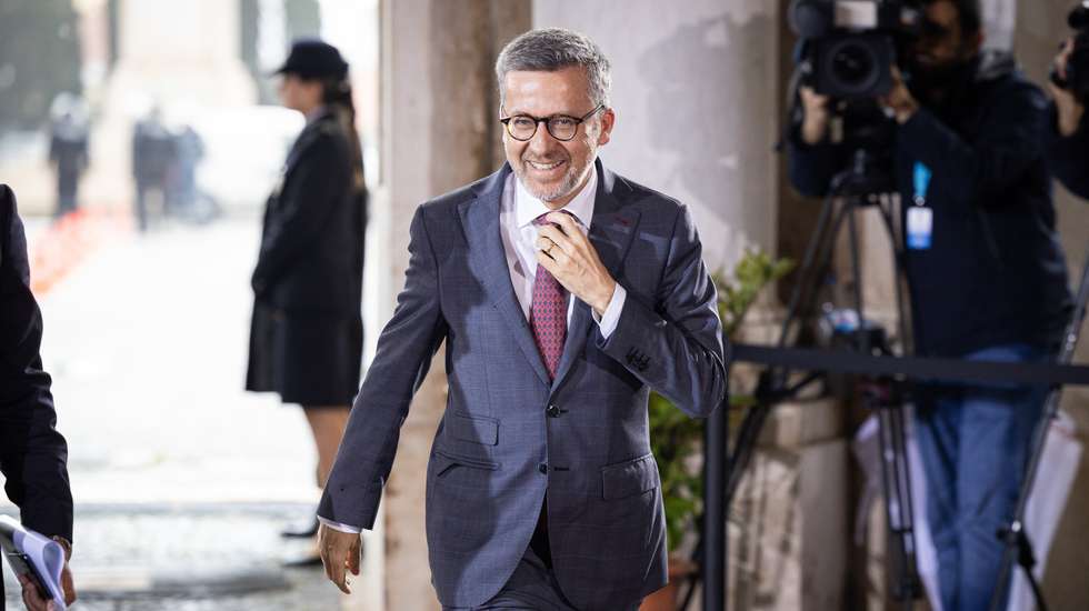 Na passada sexta-feira, Carlos Moedas  garantiu "que alguém que é um funcionário tem de ser protegido" e que  como presidente da Câmara Municipal de Lisboa, não julgaria um funcionário da mesma