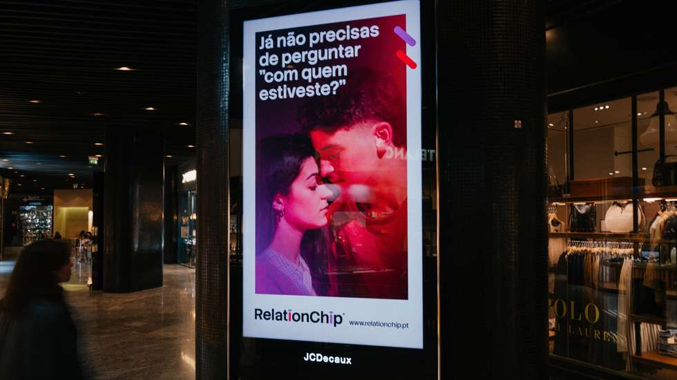 Autarca lembra que mupis são "uma componente de um projeto mais vasto financiado pelo Plano de Recuperação e Resiliência (PRR)"