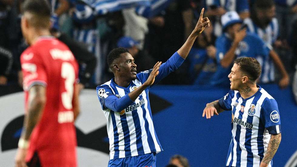 FC Porto v Bayer 04 Leverkusen: Group B - UEFA Champions League