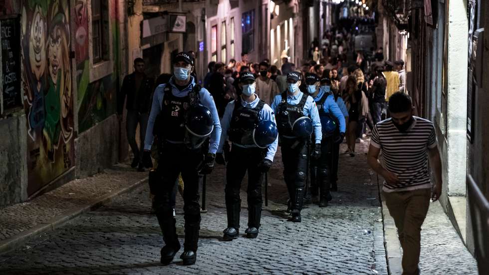 Os detidos foram constituídos arguidos, sujeitos a Termo de Identidade e Residência e notificados para comparência junto da Autoridade Judiciária competente