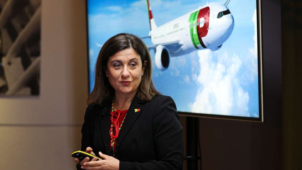 Apresentação de resultados de 2021 da TAP com a presença da presidente executiva (CEO) da TAP, Christine Ourmières-Widener e de Gonçalo Pires (CFO) da TAP. Lisboa, 11 de Abril de 2022. FILIPE AMORIM/OBSERVADOR