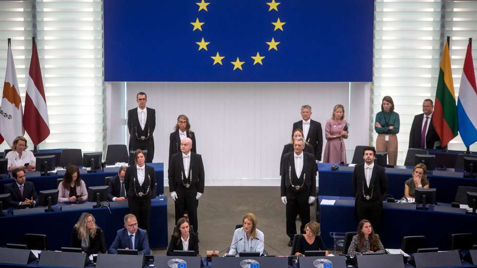 PARLAMENTO EUROPEU (PE): Estado da União: Primeira-ministra finlandesa, Sanna Marin, partilha a sua opinião sobre a situação atual e o futuro da Europa. Após o discurso da primeira-ministra finlandesa, seguiu-se a intervenção dos líderes dos grupos políticos do Parlamento Europeu, entre eles Paulo Rangel. Após a sessão plenária, a presidente do PE, Roberta Metsola e Sanna Marin, deram uma conferência de imprensa conjunta à comunicação social. Este foi o sexto debate de "Isto é Europa" no Parlamento Europeu. 13 de Setembro de 2022 Parlamento Europeu, Estrasburgo TOMÁS SILVA/OBSERVADOR