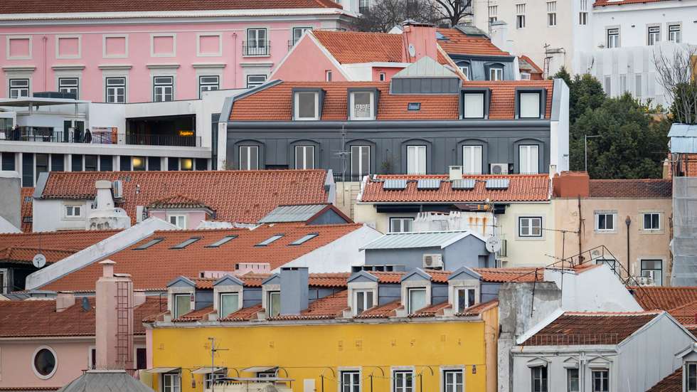 Governo extinguiu as “Autorizações de Residência para Atividade de Investimento”, mais conhecidas como “Vistos Gold", em fevereiro.