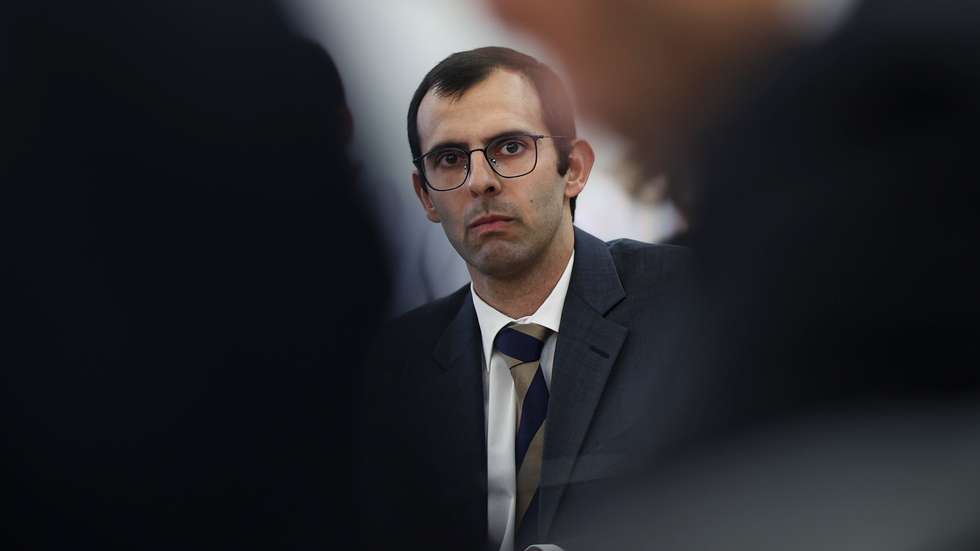 Ex-adjunto do Ministério das Infraestruturas considera que declarações de Costa e Galamba serviram para uma "condenação pública"