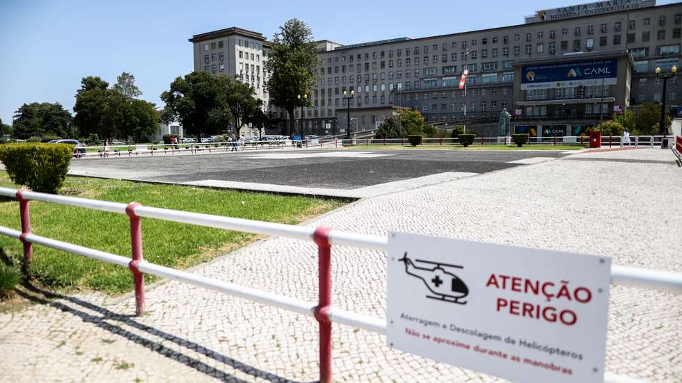 O doente ferido pelo incêndio foi transferido para a unidade de queimados do próprio hospital