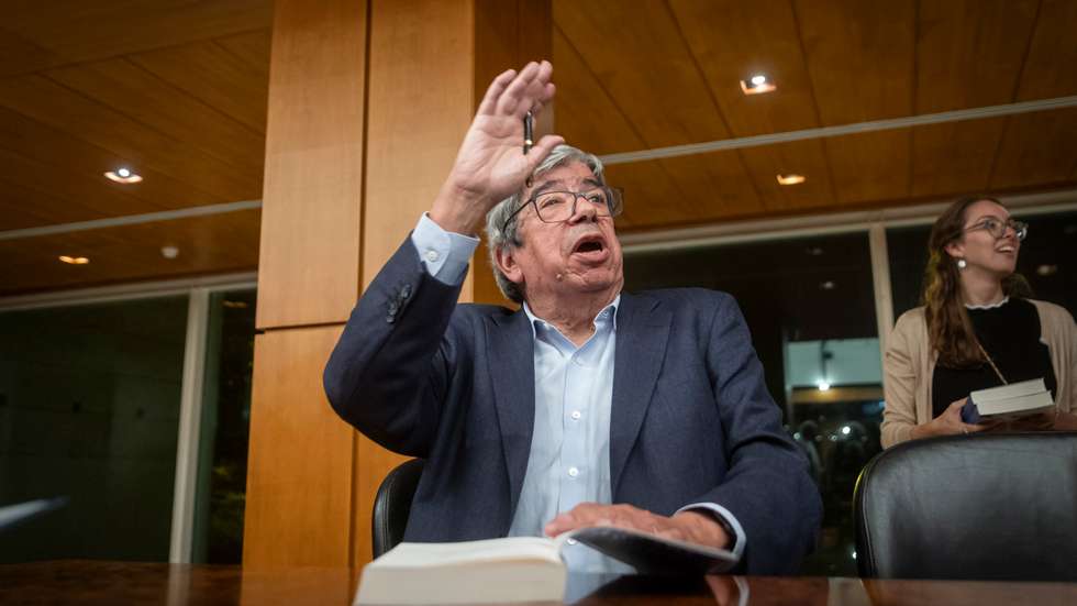 Ferro Rodrigues reagiu, dizendo que "agora sim, é caso para dizer vergonha": "Quem cala consente e não quer consentir"