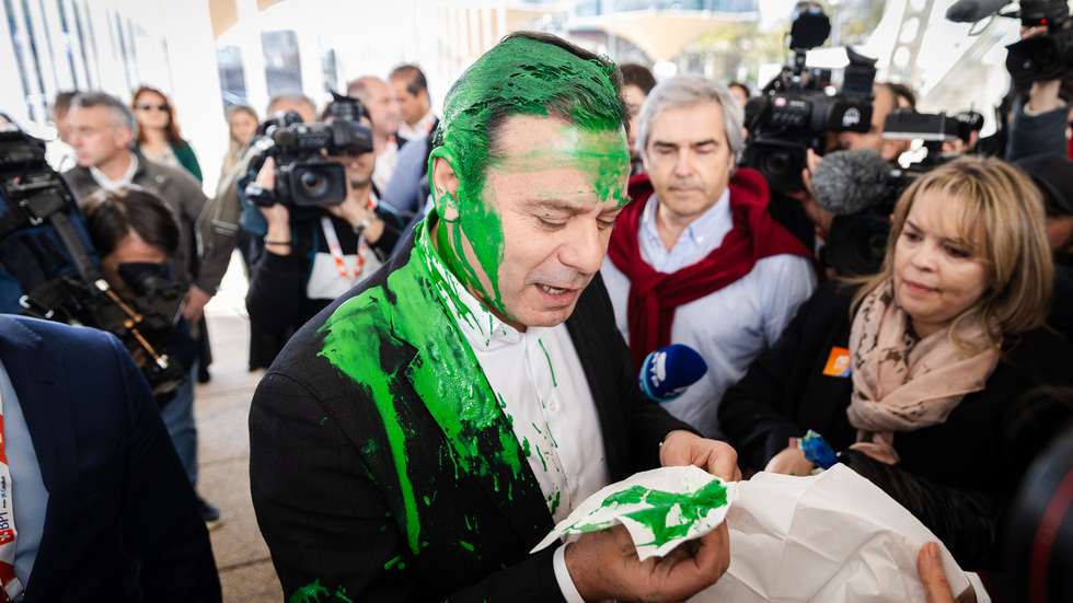 Fotógrafa do CDS que foi atingida pela tinta também será ressarcida