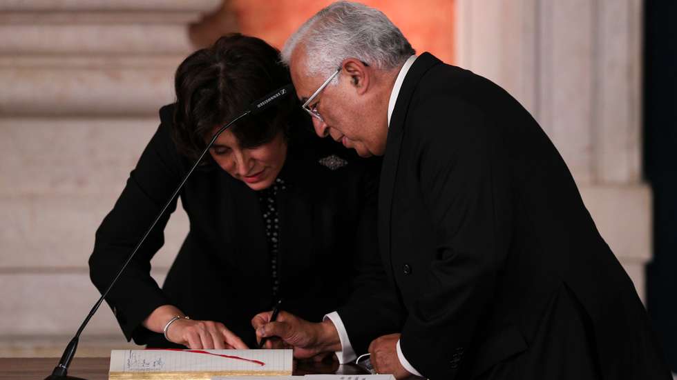 Cerimónia de tomada de posse do XXIII Governo Constitucional, no Palácio da Ajuda. O Presidente da República, Marcelo Rebelo de Sousa, deu posse ao Governo liderado pelo Primeiro-Ministro, António Costa. O Governo é composto por 17 ministros e 38 Secretários de Estado. Lisboa, 30 de Março de 2022. FILIPE AMORIM/OBSERVADOR