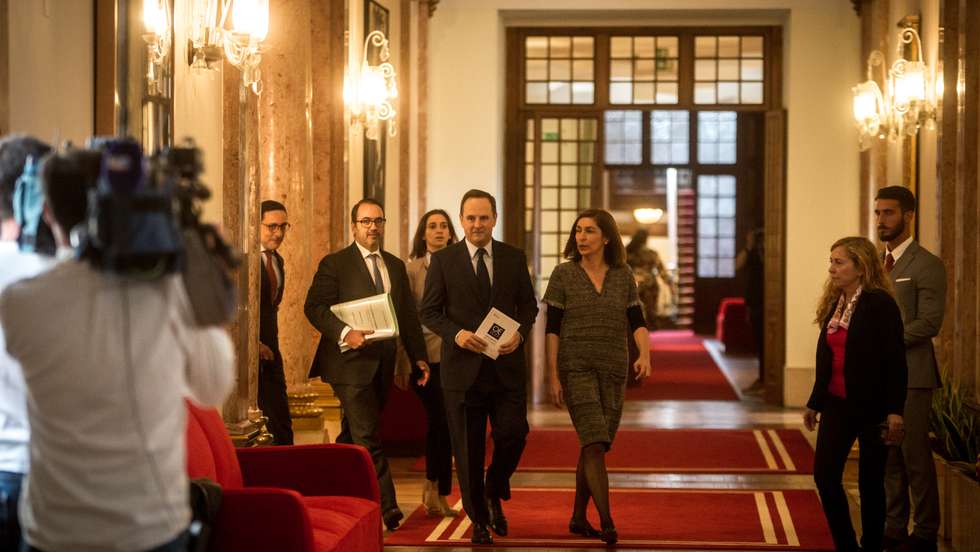 Só PS defendeu proposta de Fernando Medina