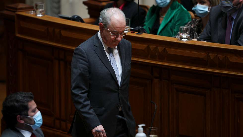 Encerramento do debate sobre o Programa do XXIII Governo Constitucional na Assembleia da República. O presidente e deputado do Chega, André Ventura e o presidente do Partido Social Democrata (PSD), Rui Rio Lisboa, 08 de Abril de 2022. FILIPE AMORIM/OBSERVADOR