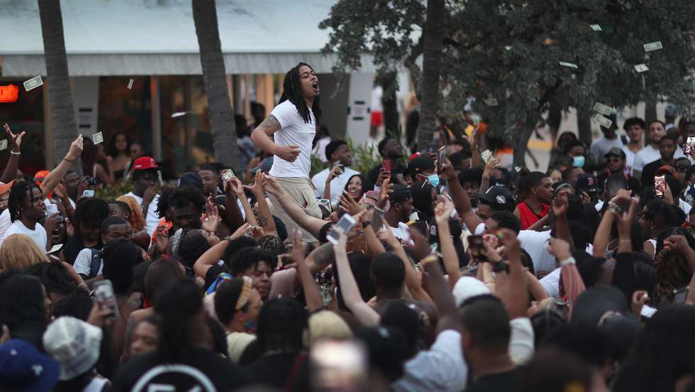 Florida Grapples With Influx Of Spring Break Tourists