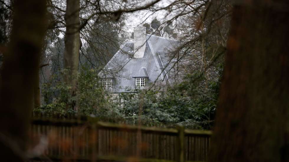 Russian Exile Boris Berezovsky Is Found Dead At His Home In Berkshire