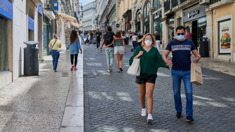 Mortes por Covid já superam os 4,5 milhões em todo o mundo