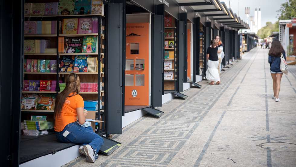 A 92ª edição da Feira do Livro de Lisboa, inícia este ano a 25 de Agosto e ocorrerá até 11 de Setembro, no Parque Eduardo XII. 25 de Agosto de 2022 Parque Eduardo XII, LIsboa TOMÁS SILVA/OBSERVADOR