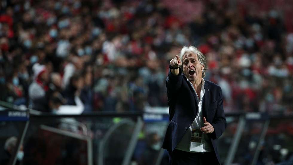 Jorge Jesus durante o jogo entre o Sport Lisboa e Benfica e o Futbolniy Klub Dynamo Kyiv no estádio da Luz, a contar para a 6ª jornada da fase de grupos da Liga dos Campeões 2021/22. Lisboa, 08 de Dezembro de 2021. FILIPE AMORIM/OBSERVADOR