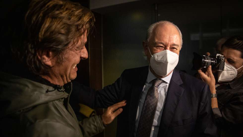 DIRETAS PSD: eleições internas do Partido Social Democrata - PSD - entre Rui Rio e Paulo Rangel, para a liderança do partido. Sede de campanha de Rui Rio, atual líder e re-candidato à liderança do partido, no Hotel Sheraton do Porto. Momento em que se soube da vitória. 27 de novembro de 2021. TOMÁS SILVA/OBSERVADOR
