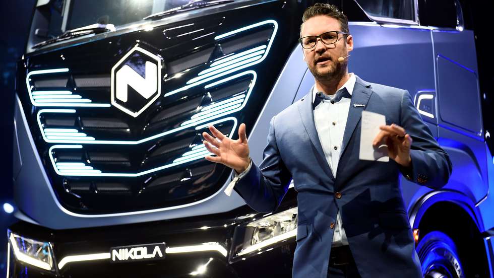 Trevor Milton quando ainda liderava a Nikola. Na 6ª feira foi condenado em três das quatro acusações por fraude por um juiz federal norte-americano