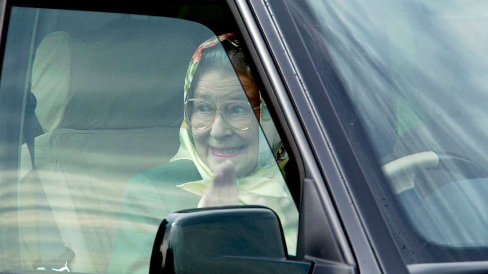 Queen Driving Range Rover