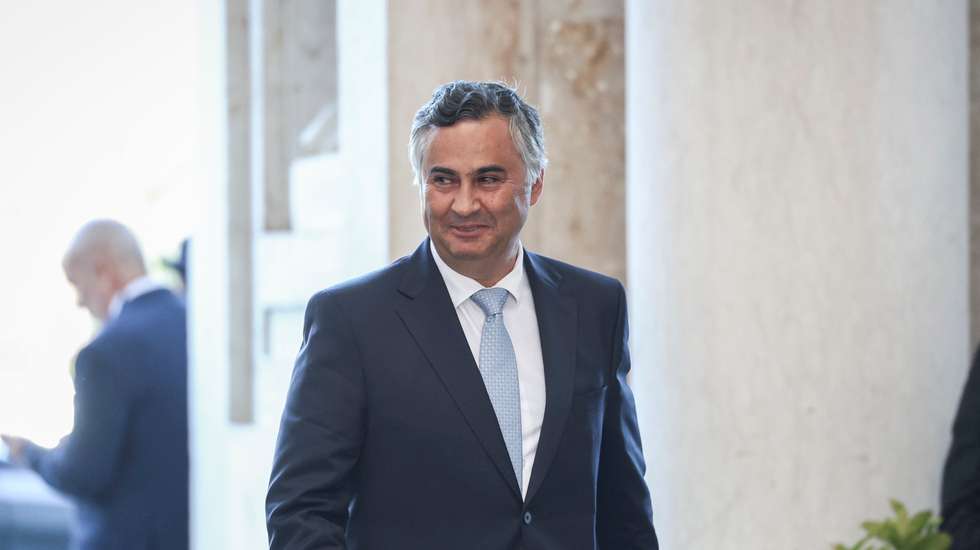 A mudança no Ministério da Educação é também abordada nas cartas enviadas aos professores e diretores, a quem o ministro garante que vai permitir simplificar processos