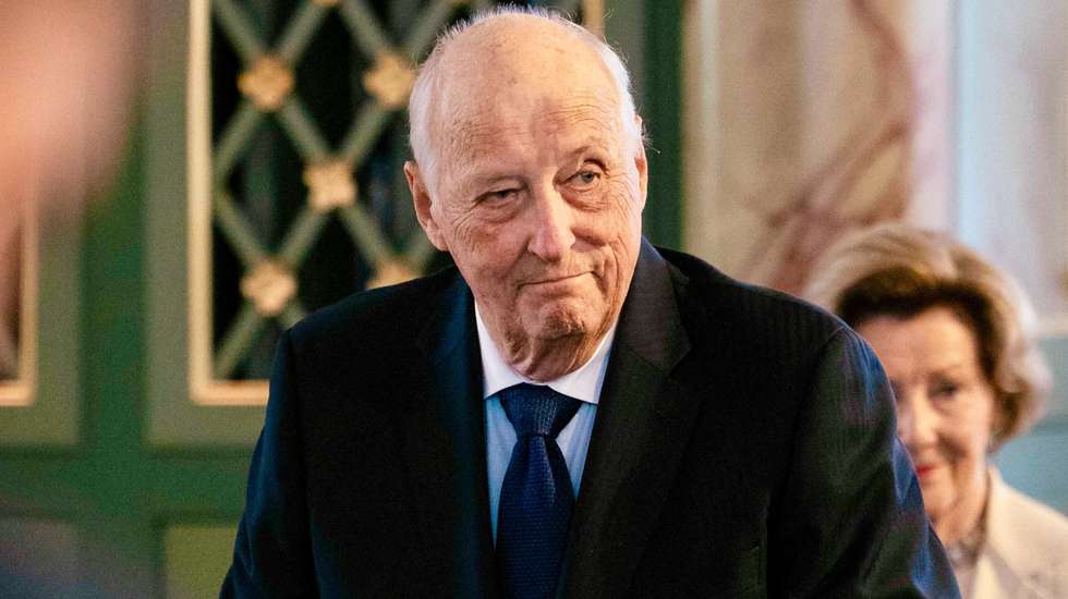 O monarca de 89 anos está internado desde o dia 17 de agosto