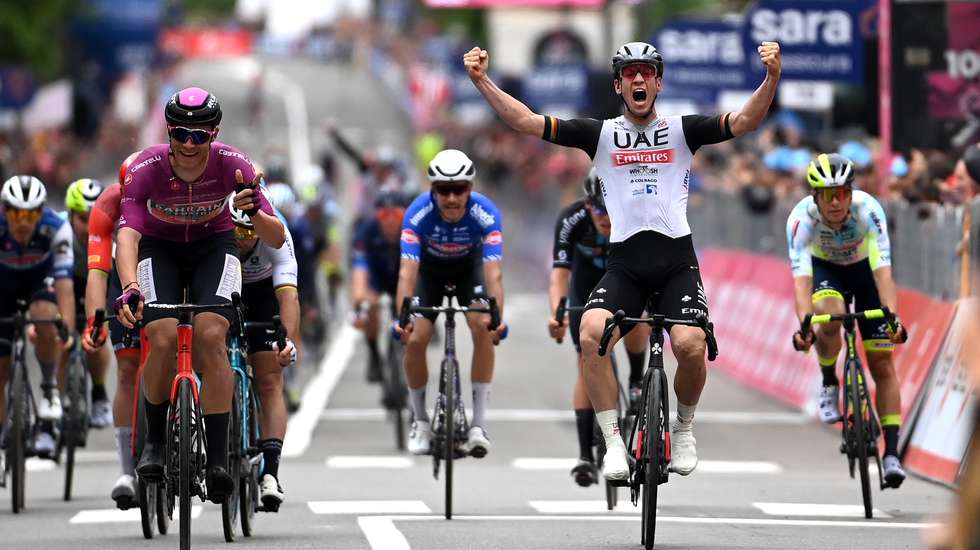 Depois das vitórias de Jonathan Milan, Michael Matthews, Kaden Groves e Mads Pedersen, Pascal Ackermann conseguiu o primeiro triunfo para a UAE Team Emirates