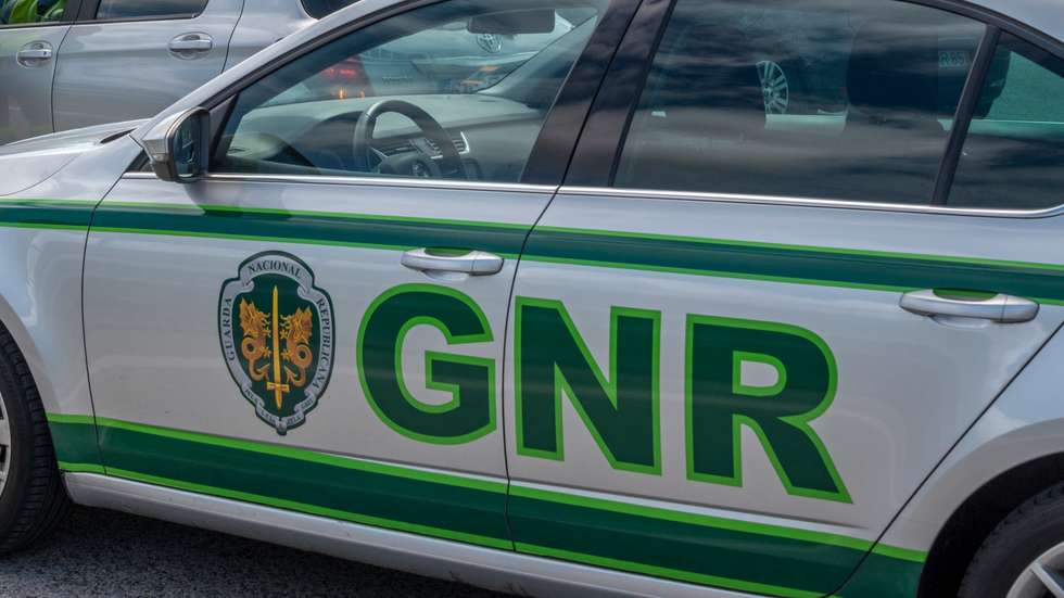 GNR deteve 3 suspeitos de tráfico e apreendeu 1.700 doses de cocaína em Barcelos