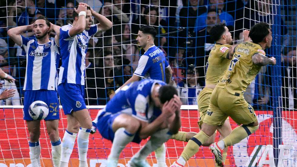 Os dragões sofreram o golo do empate já dentro do período de descontos