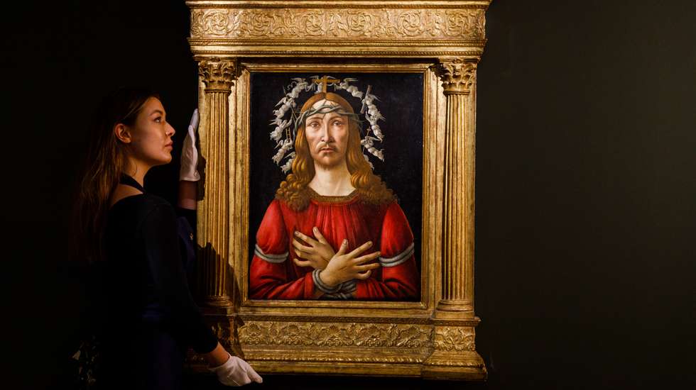 Sandro Botticelli&#039;s &#039;Man of Sorrows&#039; On Display at Sotheby&#039;s London