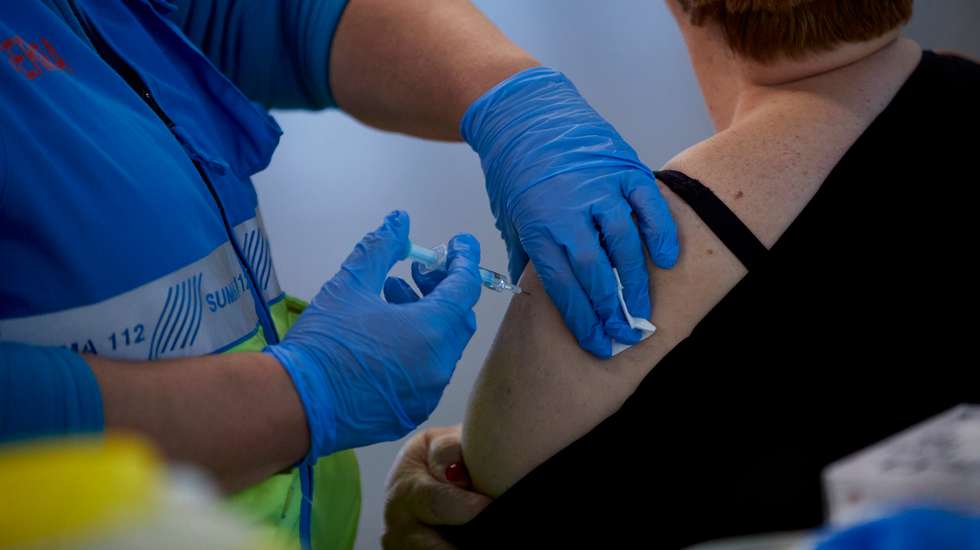 Mass Vaccination Centres In Madrid Could Close If More Doses Do Not Arrive