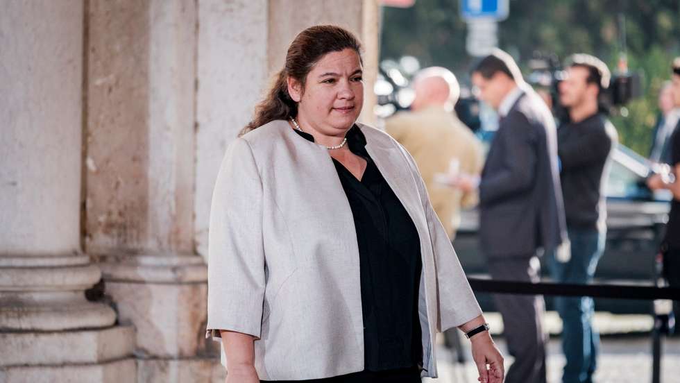 Informação foi avançada pela ministra da Administração Pública, Alexandra Leitão