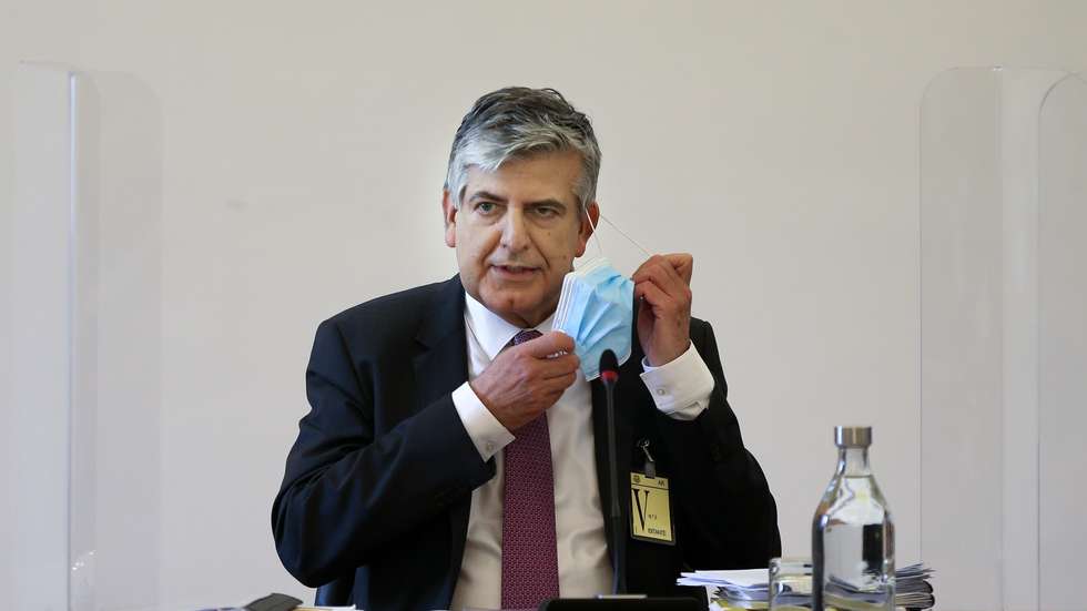 PARLAMENTO, BANCO, Máximo dos Santos