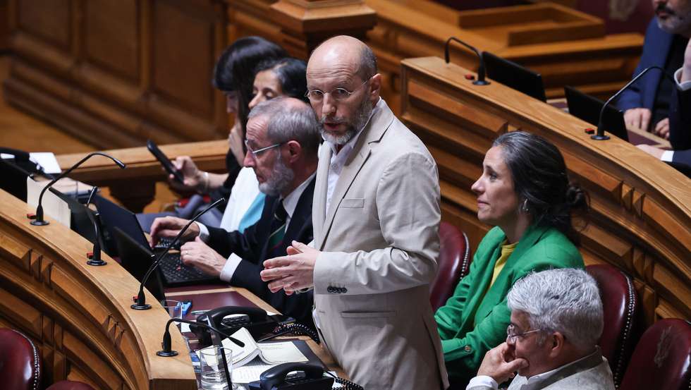 O deputado antecipou que este ano a "novela orçamental" pode ser "pior ainda", uma vez que a viabilização do orçamento já está "pré anunciada"