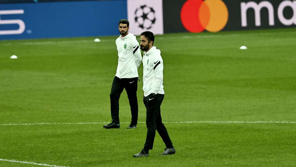 Rúben Amorim terá de montar uma equipa sem duas duas principais unidades no eixo central: Coates e João Palhinha
