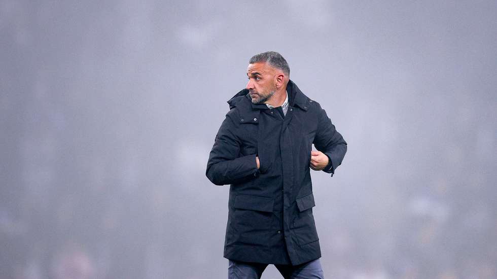 O técnico leonino só mexeu depois de o FC Porto inaugurar o marcador