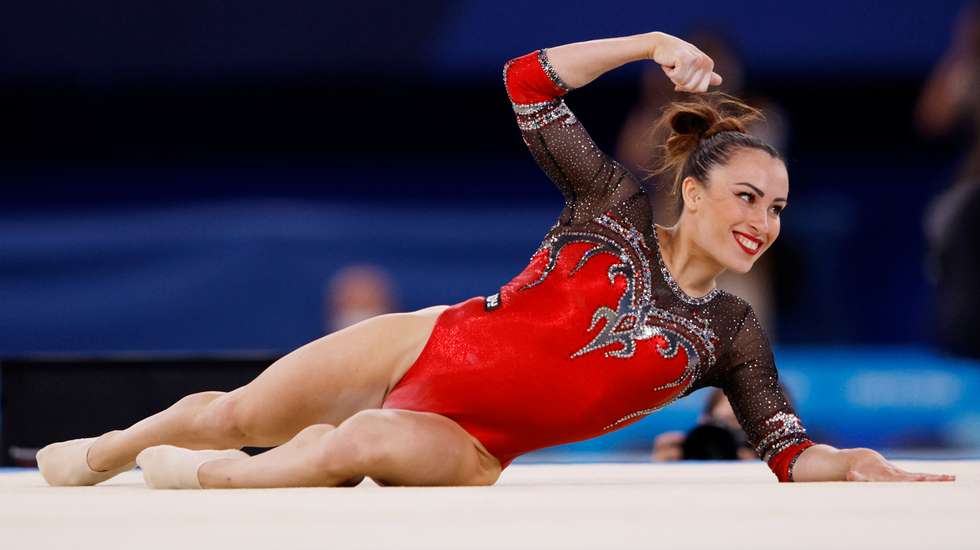Nenhum ginasta italiano tinha ganhou uma medalha olímpica desde um pódio por equipas há 93 anos