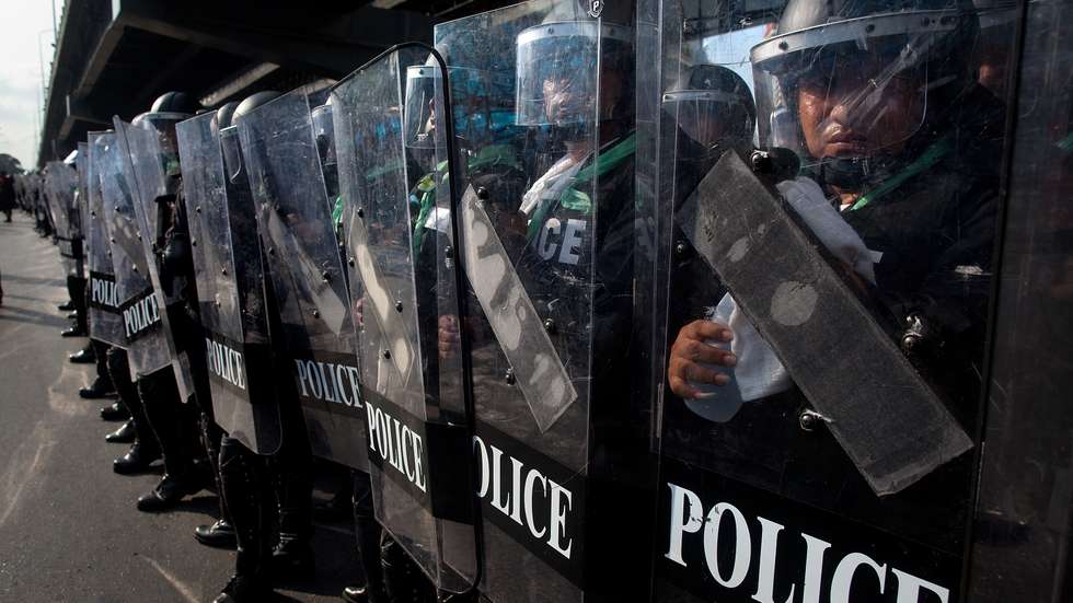 Thai Military Threaten Use Of Increased Force Against Red Shirts