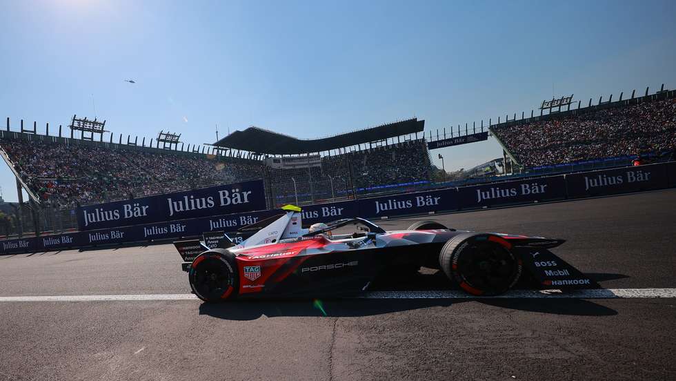 António Félix da Costa admitiu que queria mais na estreia mas destacou que ficou contente pela competitividade demonstrada pela Porsche