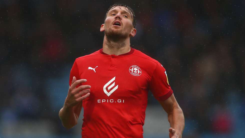 Charlie Wyke, avançado do Wigan Athletic Football Club, foi o jogador de futebol que mais recentemente se sentiu mal