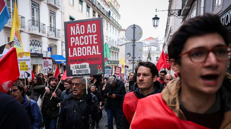 "A ausência de entendimento priva o país de equilíbrio e moderação já que só assim se garantiria que as reformas fossem equilibrada", dizem os TSD