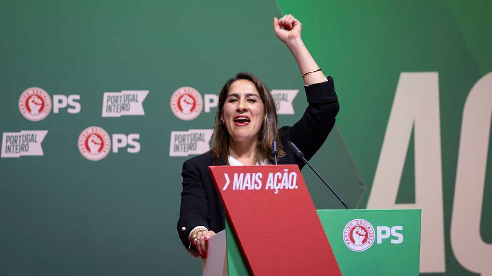 Aguiar Branco considerou que Pedro Nuno Santos fez "pior à democracia em seis dias do que André Ventura em seis anos"