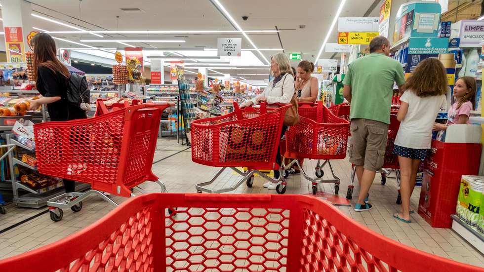 Portugal records negative inflation for second consecutive month